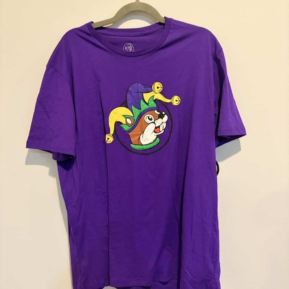 Buč-ee's xL Purple Tshirt Mardigras Theme